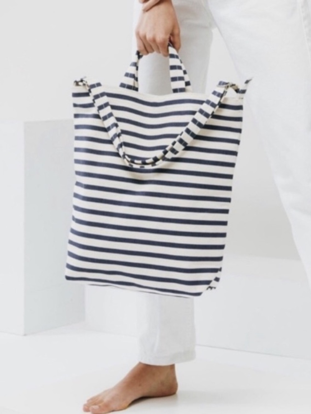 Baggu Duck Bag Sailor Stripe, Navy and White , Tote Bag, Nautical, Washable - Picture 3 of 17